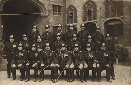 1930